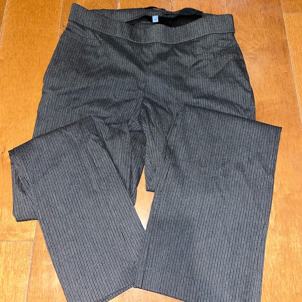 Pinstripe pants (Flaw)